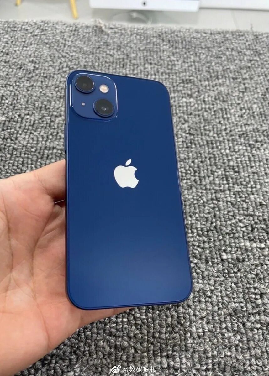 Предложенные фото айфон Alleged iPhone 13 mini prototype leaks with a revised camera design - NotebookCh