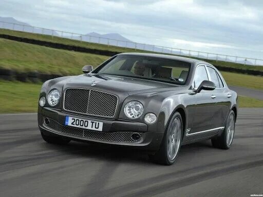 Премиальные авто фото Bentley Mulsanne Bentley mulsanne, Bentley, Cars