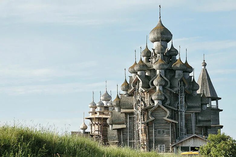 Преображенская церковь кижи фото Кижский погост - Комиссия Российской Федерации по делам ЮНЕСКО