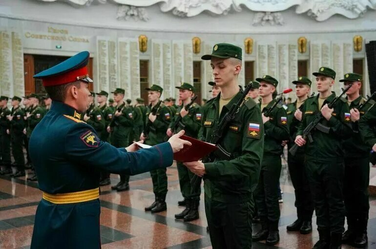 Преображенский полк фото 2024 срочники рязань День военной присяги впервые отмечают в России 21 ноября - Парламентская газета