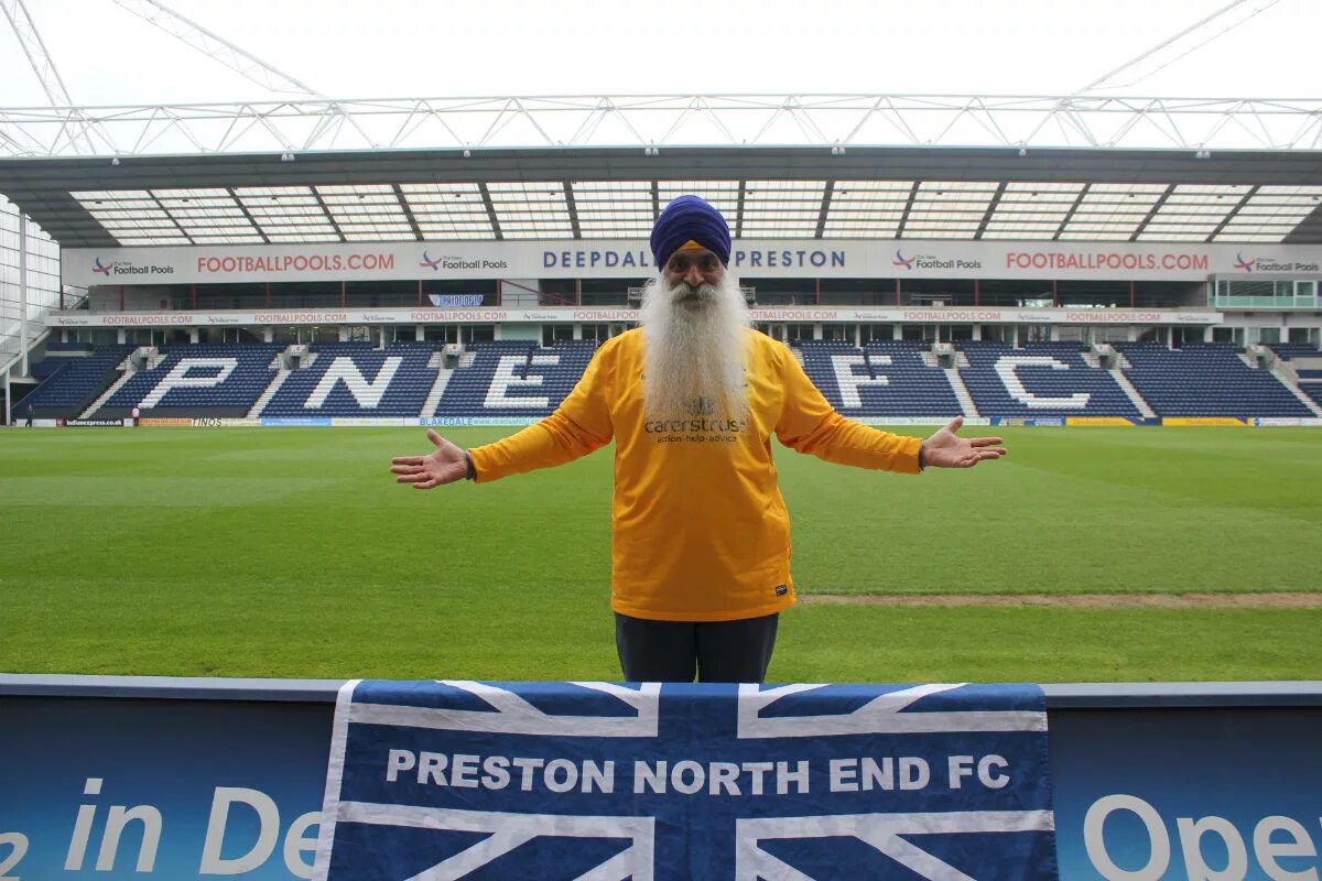 Престон футбольный клуб стадион фото Preston North End superfan Roop Singh on how Elland Road racial abuse set him on