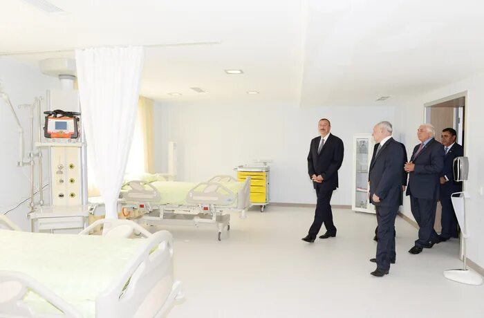 Президент больница фото Azerbaijani President familiarizes with conditions in Astara region Central Hosp