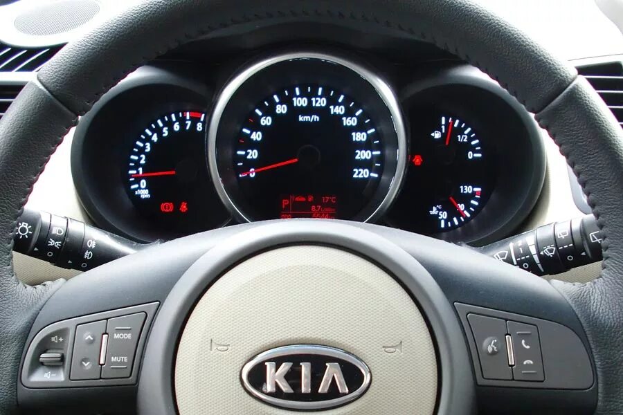 Приборная панель киа фото Тест-драйв Kia Soul: Первый Kia. Первая любовь