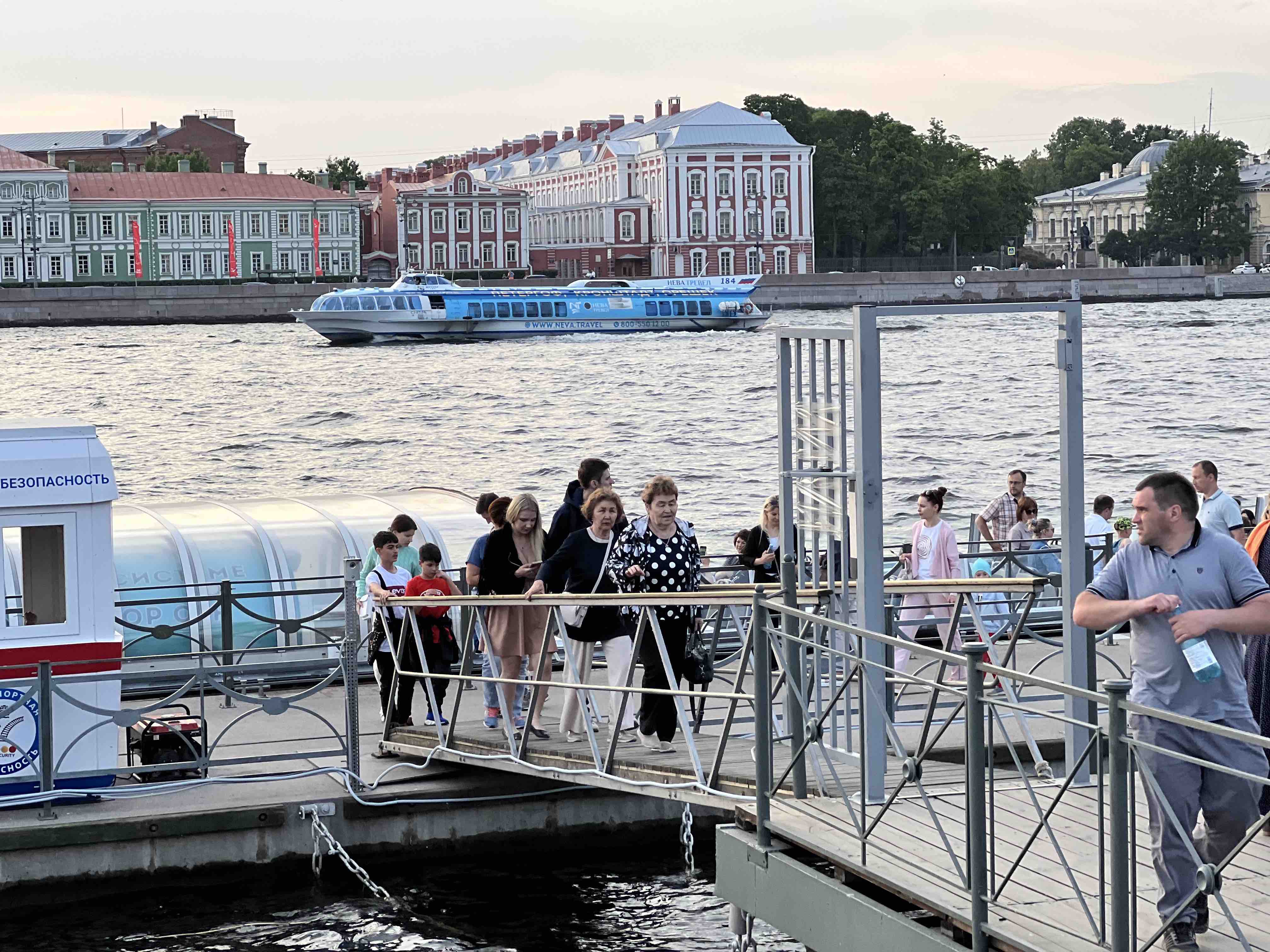 Причал набережная ул 19 фото Адреса причалов в СПб, Отправление на водные экскурсии