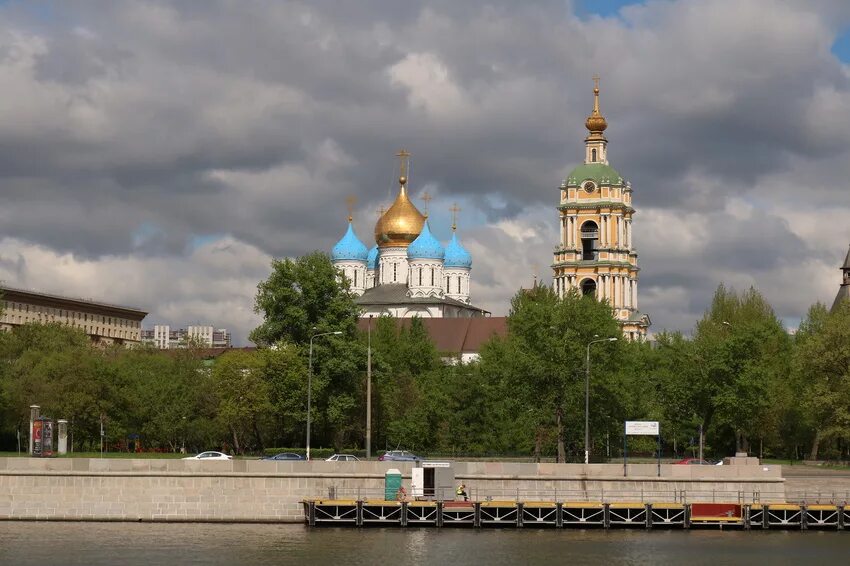 Причал новоспасский москва краснохолмская набережная фото Новоспасский монастырь Город в границах между садовым и третьим транспортным кол