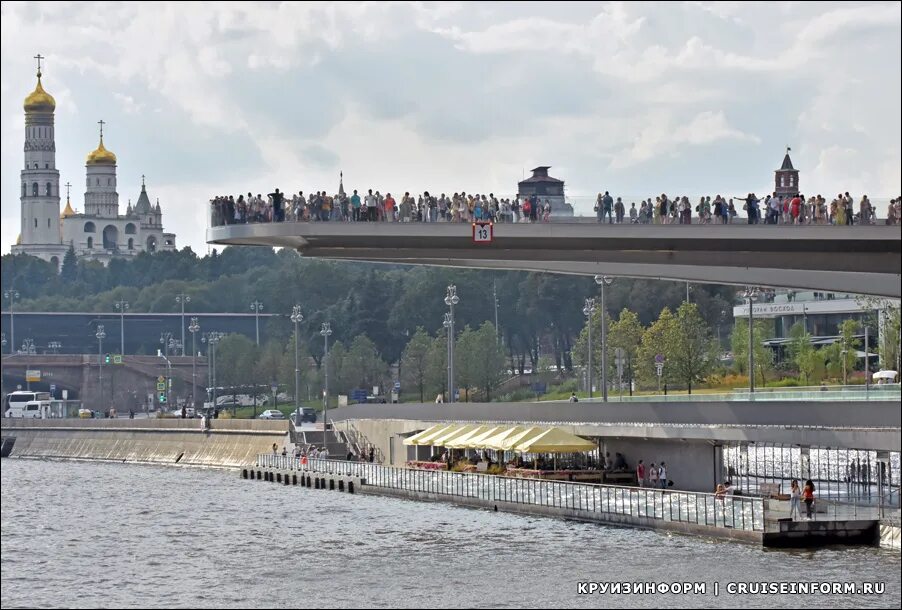 Причал зарядье москва москворецкая набережная фото Причал "Зарядье" на реке Москве в Москве