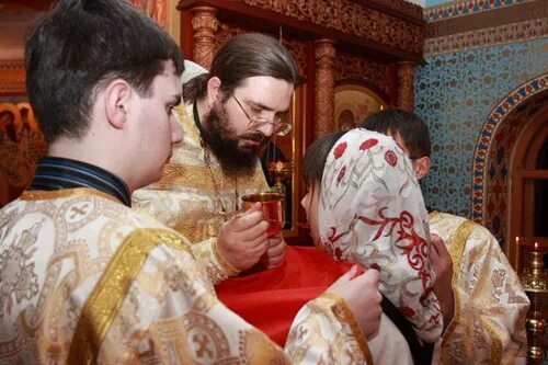 Причастие в церкви фото Таинство Причащения - Храм Святителя Тихона, Епископа Воронежского, Задонского Ч