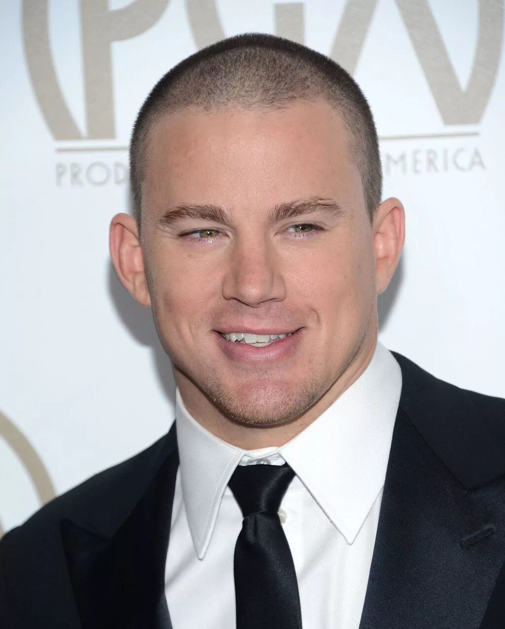 Прическа 0 Channing Tatum. Buzz cut, Hairstyles for thin hair, Mens hairstyles