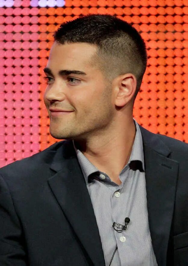 Прическа 0.3 Jesse Metcalfe. Buzz cut hairstyles, Buzz cut, Mens hairstyles