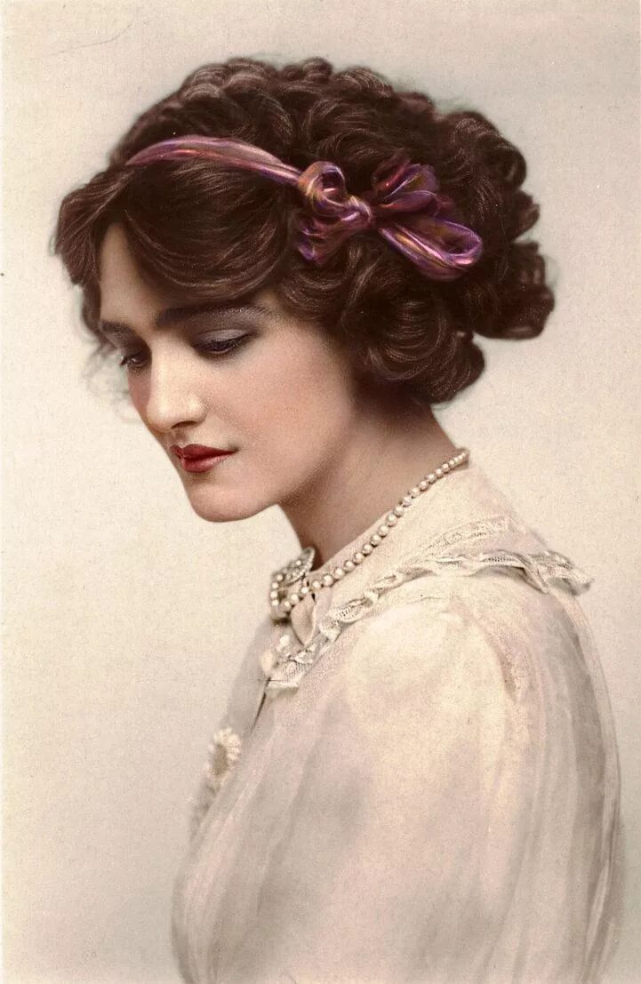 Прическа 1900 года Lily Elsie by klimbims on deviantART Edwardian hairstyles, Lily elsie, Vintage h