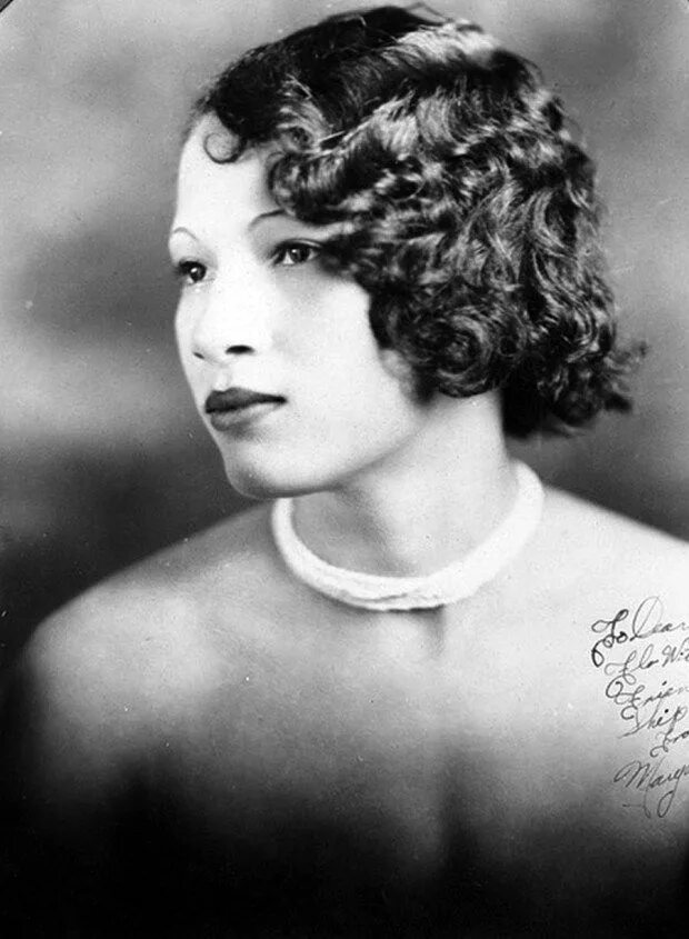 Прическа 1920 х годов женская Embracing Marcel Waves: 1920s African-American Beauty Styling