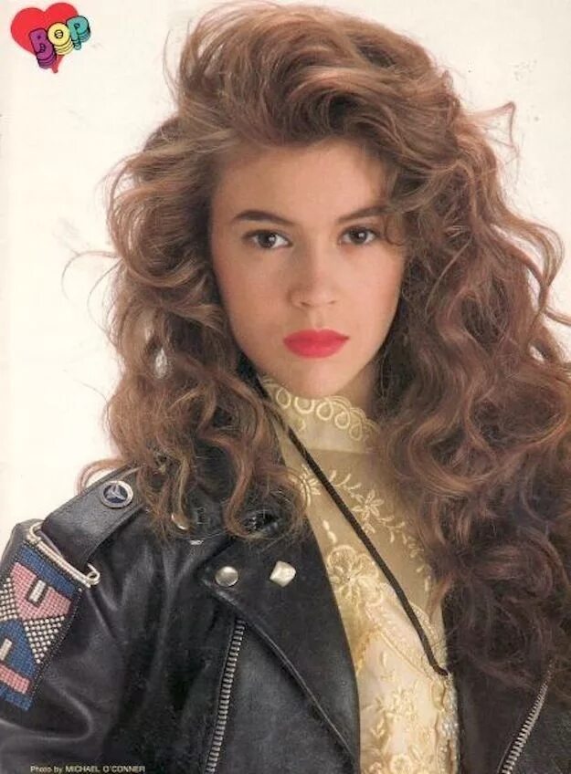 Прическа 1990 х годов 90s Hairstyle 90&#39;s Pinterest Alyssa Milano, Hairstyles and Style 90s hairsty