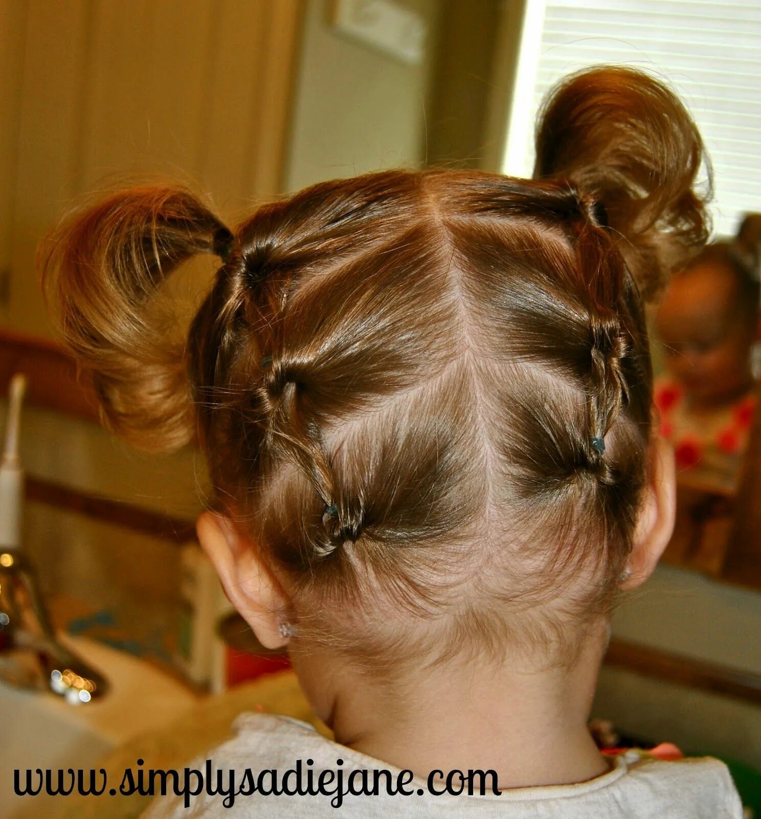 Прическа 2 3 года 22 MORE fun and creative TODDLER HAIRSTYLES!! Baby hairstyles, Toddler hair, Kid