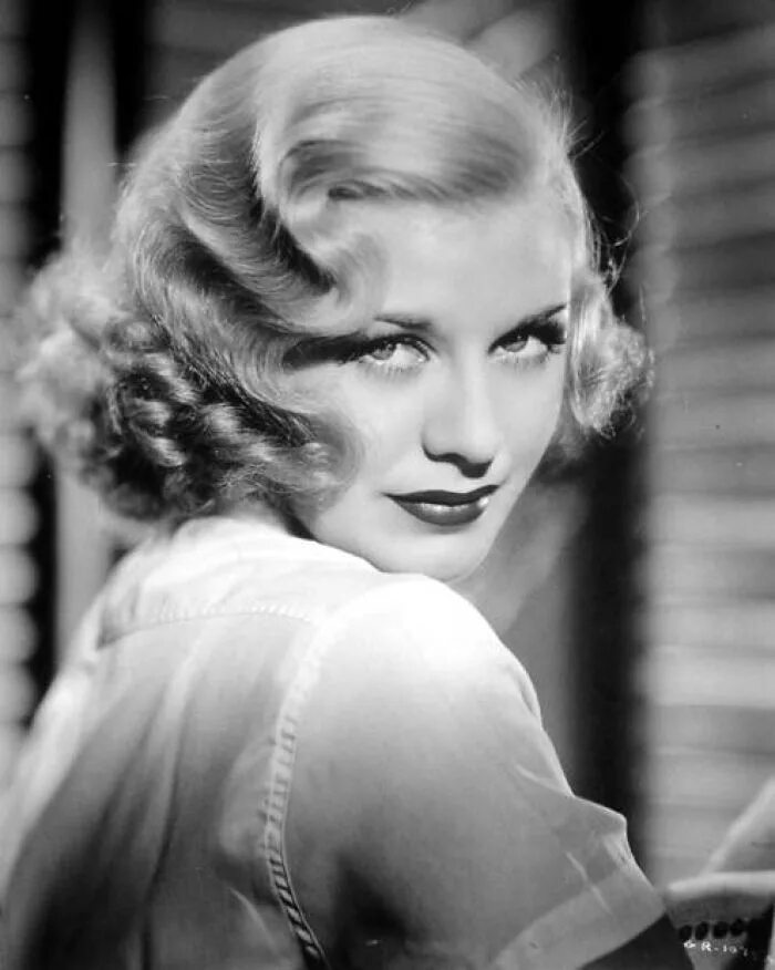 Прическа 30 годы прошлого века Vintage hairstyles, 1930s hair, Ginger rogers