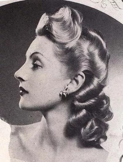 Прическа 40 годов фото 40's hairstyles - Google Search 1940s hairstyles, Retro hairstyles