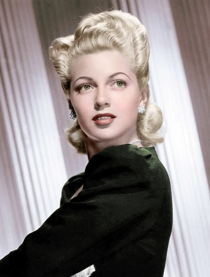 Прическа 40 годов фото женские Lana Turner (1) Lana turner, Vintage hairstyles, Old hollywood glamour