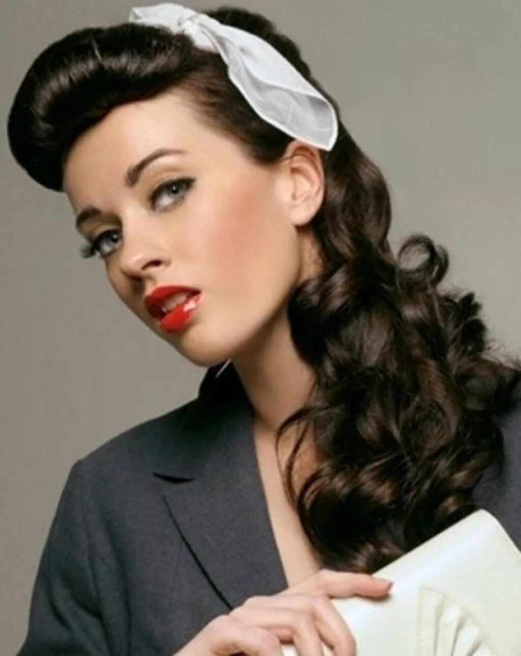 Прическа 50 годов на длинные волосы Vintage Hairstyles For Long Curly Hair Peinados elegantes, Peinados de los 50, P