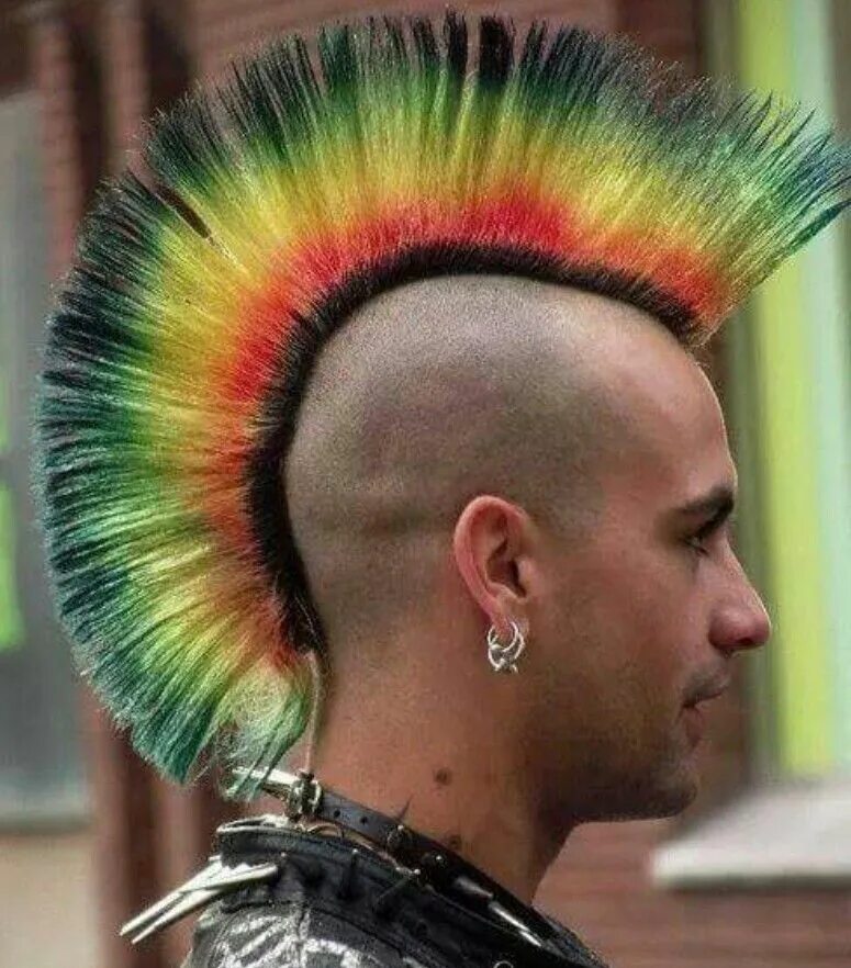 Прическа 52 года MOHICAN Punk hair, Rock hairstyles, Punk haircut