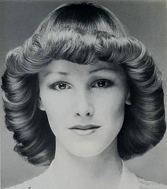 Прическа 70 годов фото женские coiffure mi courte des années 70 1970s hairstyles, 70s hair, Pageboy haircut