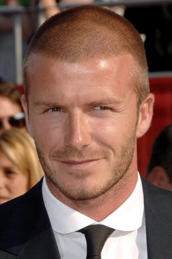 Прическа 9 Best David Beckham Hair Styles Of All Time & How To Get The Look in 2024 David b