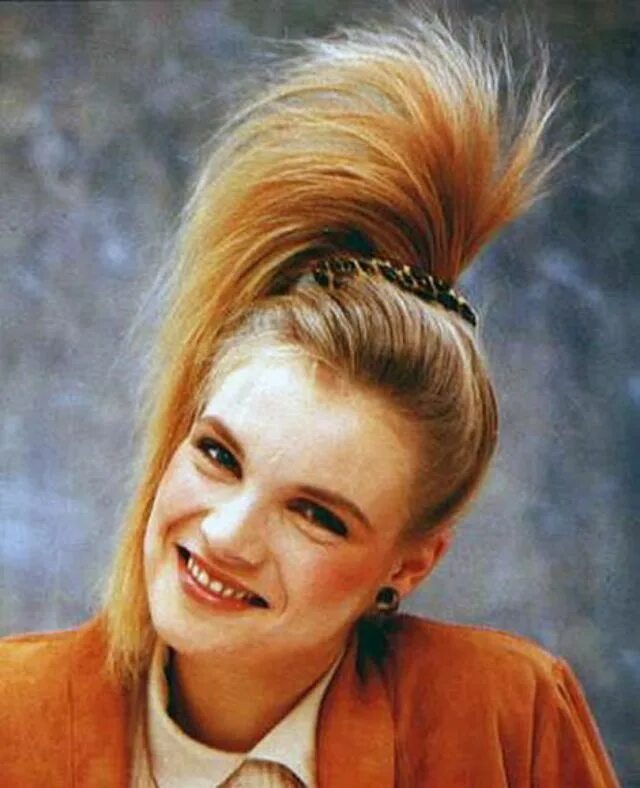 Прическа 90х годов женская 1980s: The Period of Women Rock Hairstyle Boom Rock hairstyles, 1980s hair, 80's