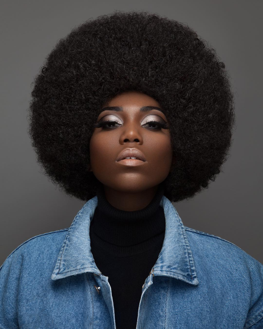 Прическа афро Afro Beauty Brought To Life In Photographer Luke Nugent’s Lavish Hair Portraitur