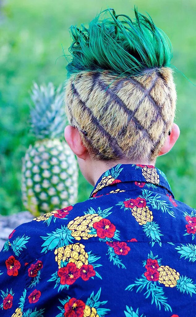 Прическа ананас мужская See the Reddit User That Got a Pineapple Haircut - The Fashionisto