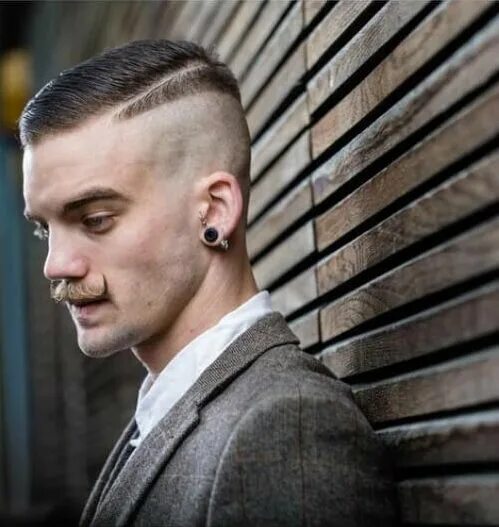 Прическа андеграунд мужская 50 Slick Back Haircut Ideas for Smooth and Refined Men MenHairstylist.com Мужски