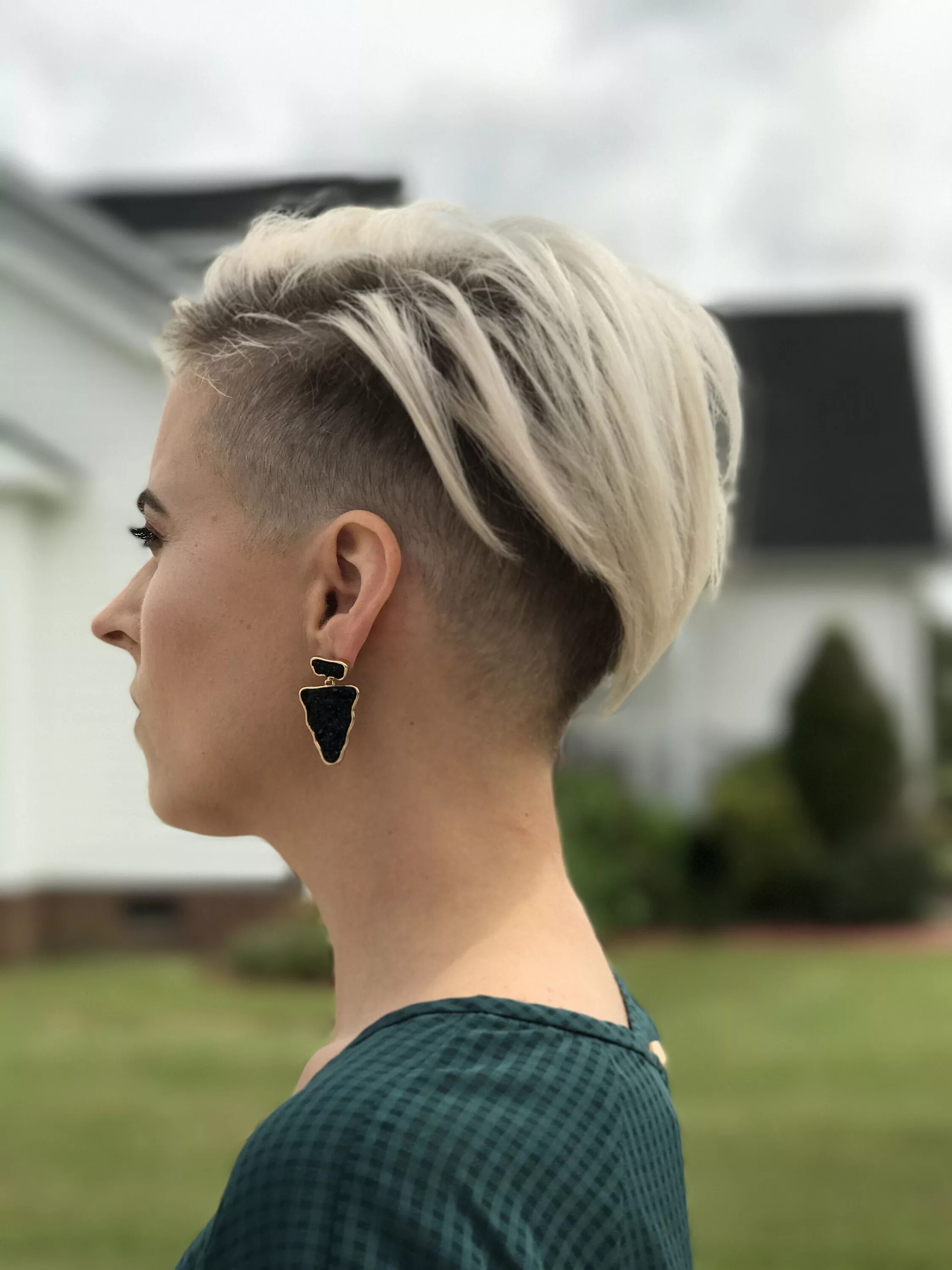 Прическа андеркат женская Pixie, platinum hair, short hair, undercut, heymelindaK, hairbymelindak