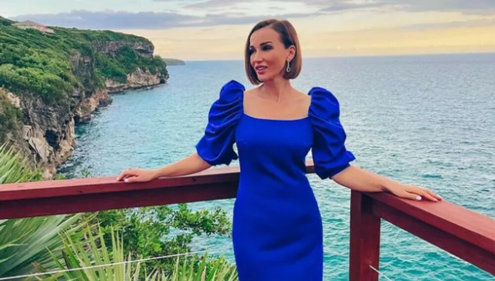 Прическа анфисы чеховой 2024 Anfisa Chekhova declassified the new love relations Lifestyle Seldon News