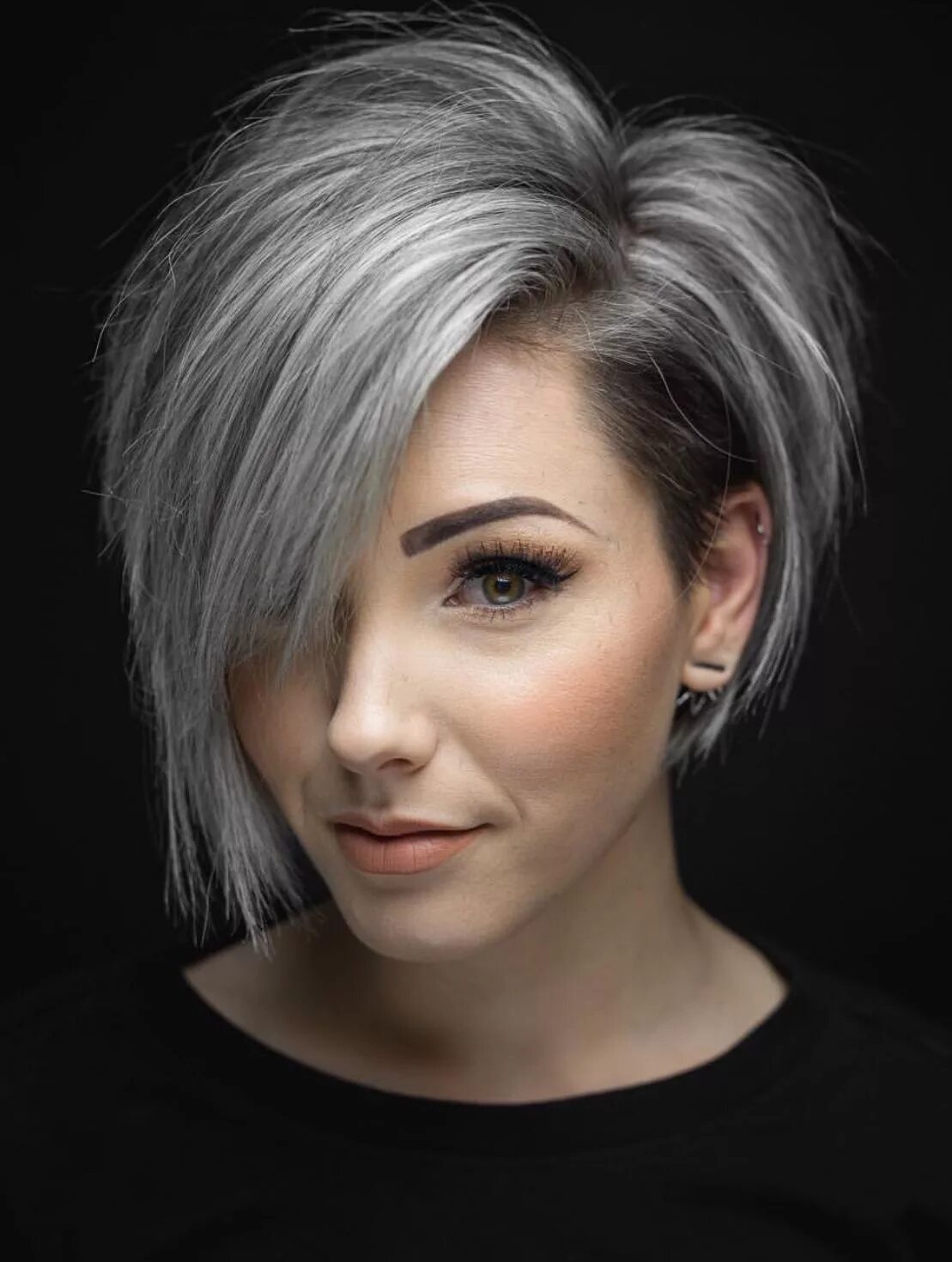 Прическа асимметрия на средние Chloenbrown Insta Bob cut n colour ♣ Short hair cuts, Short hair styles, Thick h