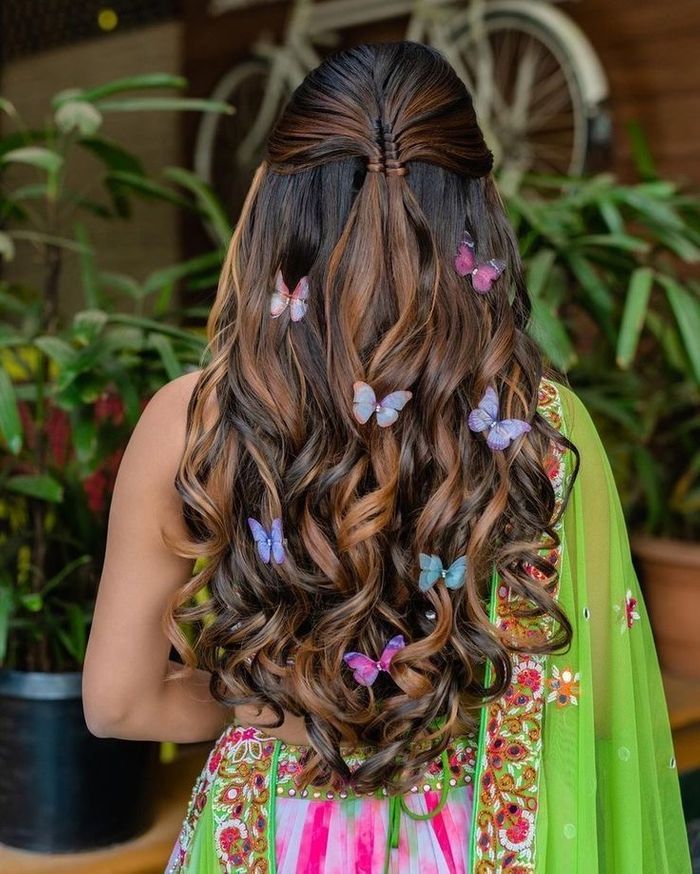 Прическа бабочка на длинные волосы Butterflies In Hair: The Newest Mehendi Hairstyle! Matrimonio