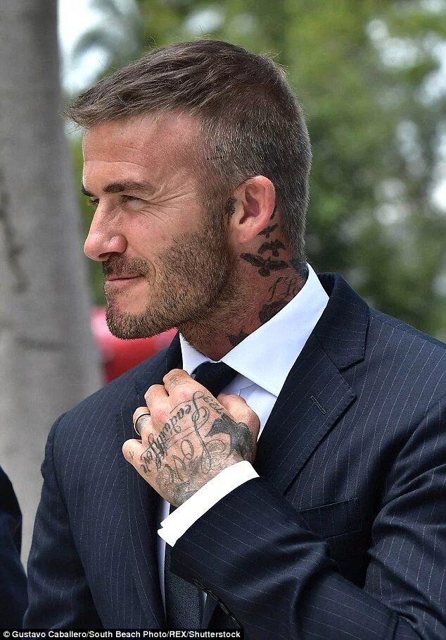 Прическа бекхэма короткая David Beckham cuts a dapper figure as he steps out in Miami Beckham hair, David 