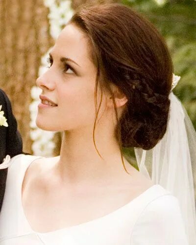 Прическа беллы The Twilight Saga: Transformations Twilight wedding, Swan wedding, Wedding hairs