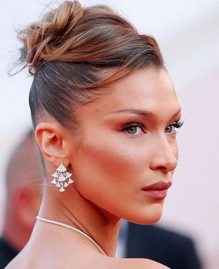 Прическа беллы хадид Pin on Bella Hadid