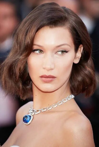 Прическа беллы хадид на короткие волосы Bella Hadid attends the 'Ismael's Ghosts ' screening and Opening Gala during the