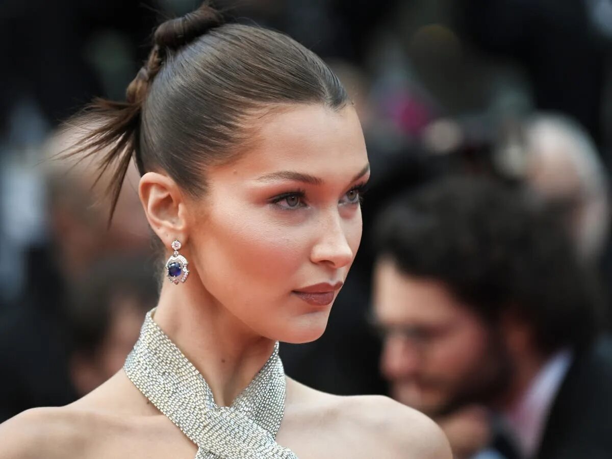 Прическа беллы хадид на короткие волосы India Hijab ban: Bella Hadid stands in solidarity with Muslim women who choose t