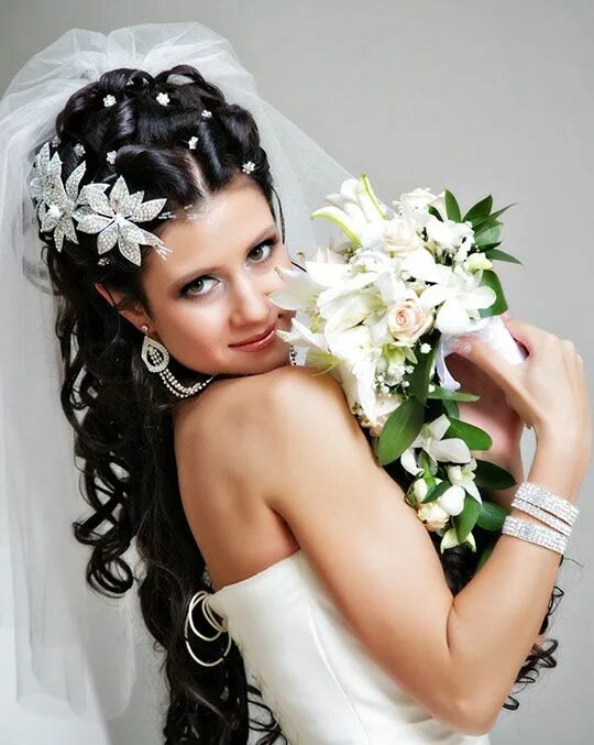 Прическа без фаты фото Картинки по запросу свадебные прически с фатой Trendy wedding hairstyles, Weddin