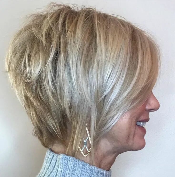 Прическа боб для 50 лет Over Shaggy Razored Blonde Pixie Modern haircuts, Hair cuts, Womens haircuts