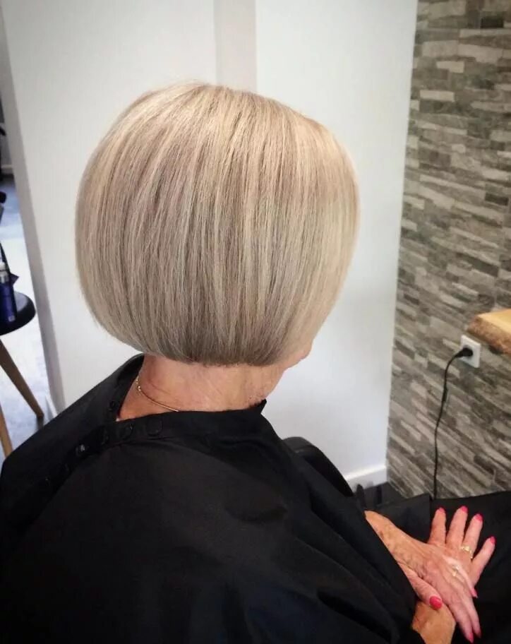 Прическа боб для 50 лет Classic Ash Blonde Bob Cool hairstyles, Hair styles, Long hair styles