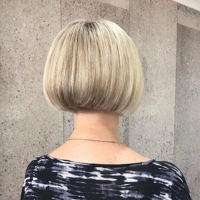 Прическа боб каре вид сзади фото 22 Cute Graduated Bob Hairstyles: Short Haircut Designs - PoPular Haircuts Gradu