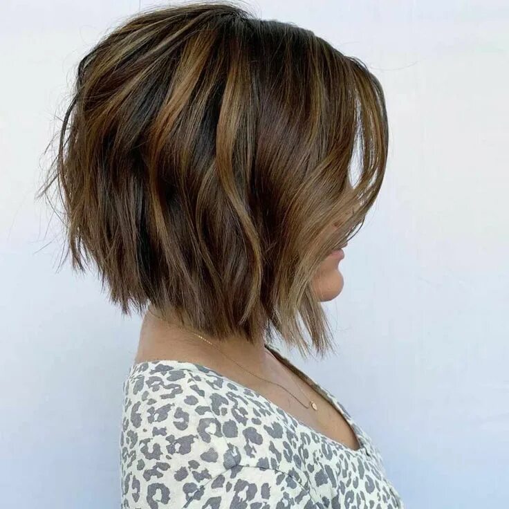 Прическа боб на средние волосы фото Diffrent Hairstyles For Thick Bobs haircuts, Pixie bob haircut, Medium bob hairc