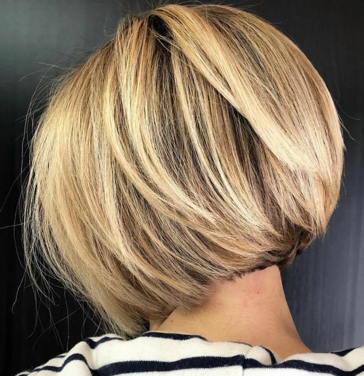 Прическа боб на средние волосы фото 60 Trendy Layered Bob Haircuts to Try in 2024 Bob hairstyles for thick, Thick ha