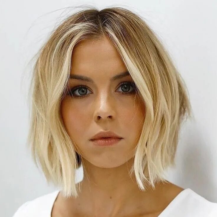 Прическа боб на среднюю длину 60 of the Most Stunning Short Hairstyles on Instagram (March 2019) Thick hair st