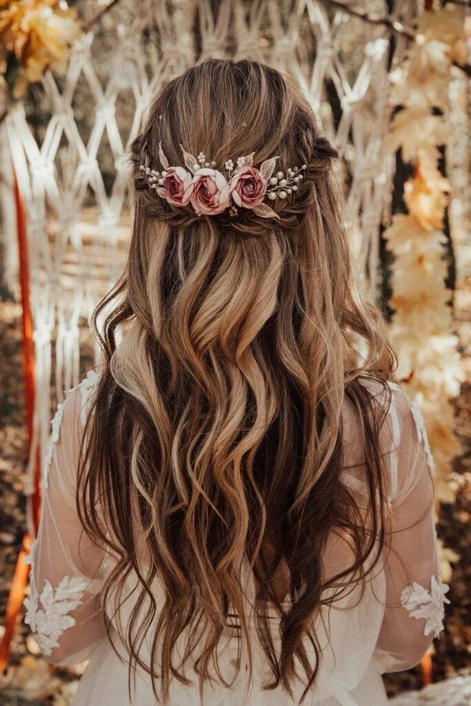 Прическа бохо длинные Shopping 22 accessoires pour une coiffure de mariée champêtre Coiffure de mariag