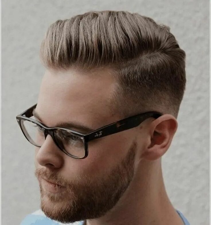 Прическа британка Pompadour coiffure homme : comment l'adopter pour en tirer le meilleur parti! Me