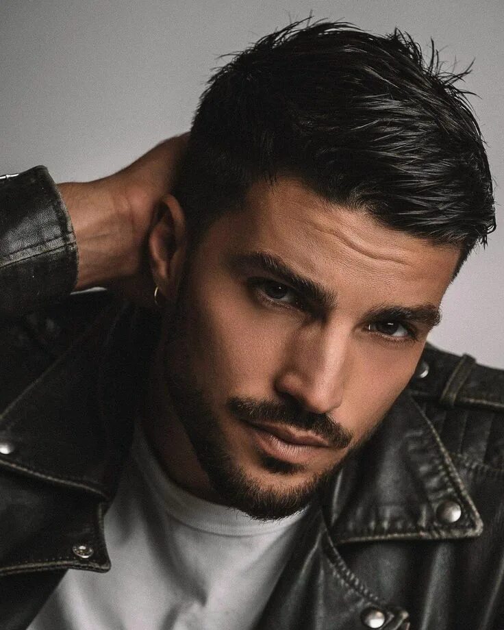 Прическа брюнету мужская Pin on Mariano Di Vaio ♡ Mens haircuts short, Haircuts for men, Mens hairstyles 