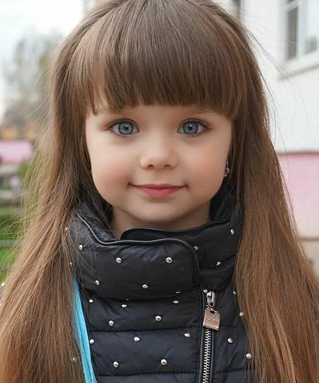 Прическа челка девочкам фото @anastasiyaknyazevaaa Beautiful children, Beautiful little girls, Cute little ba