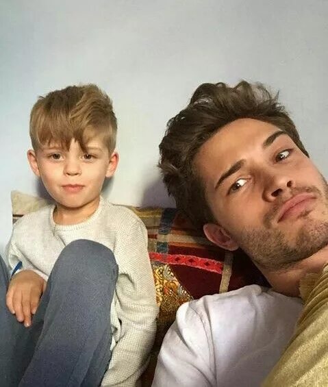 Прическа чико лачовски какая Pin on Francisco Lachowski ♡ Celebrity kids, Attractive guys, Francisco lachowsk