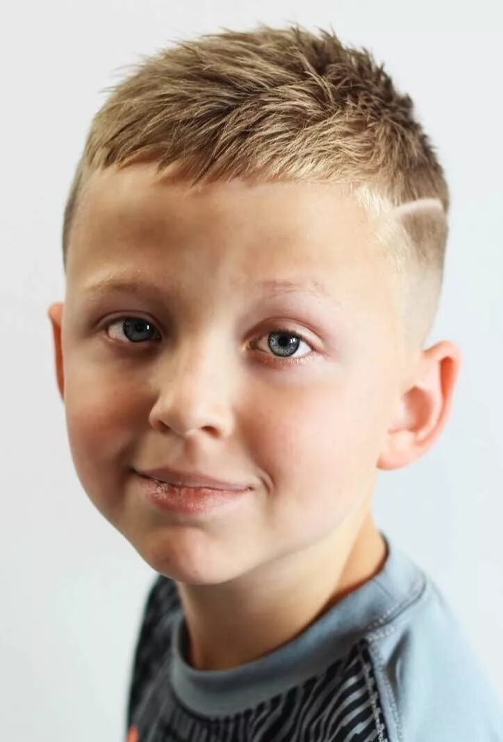 Прическа детская короткая мальчик 100 Excellent School Haircuts for Boys + Styling Tips Cool boys haircuts, Kids h